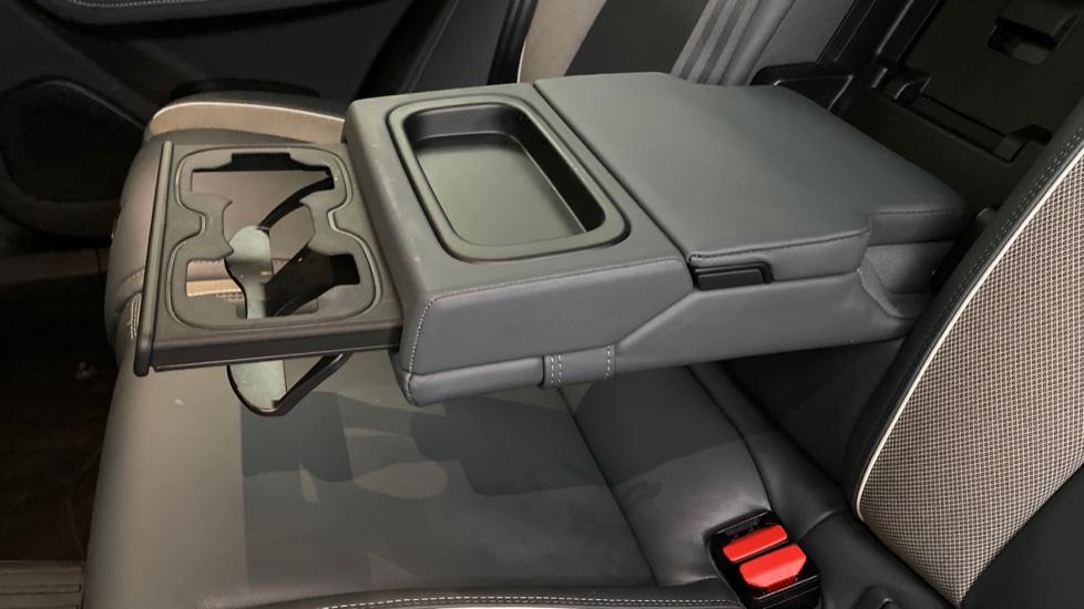 Rear Armrest/ Cup Holder