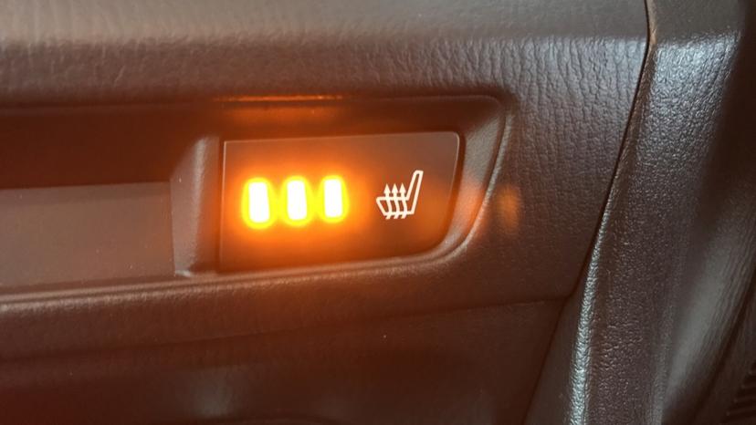 Heated Seats 