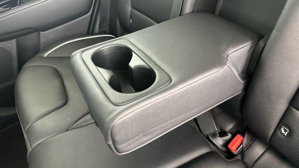 Rear Armrest/ Cup Holder