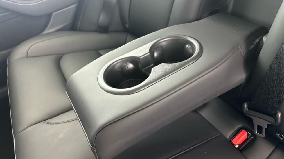 Rear Armrest/ Cup Holder