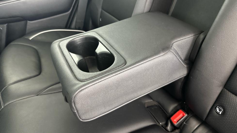 Rear Armrest/ Cup Holder