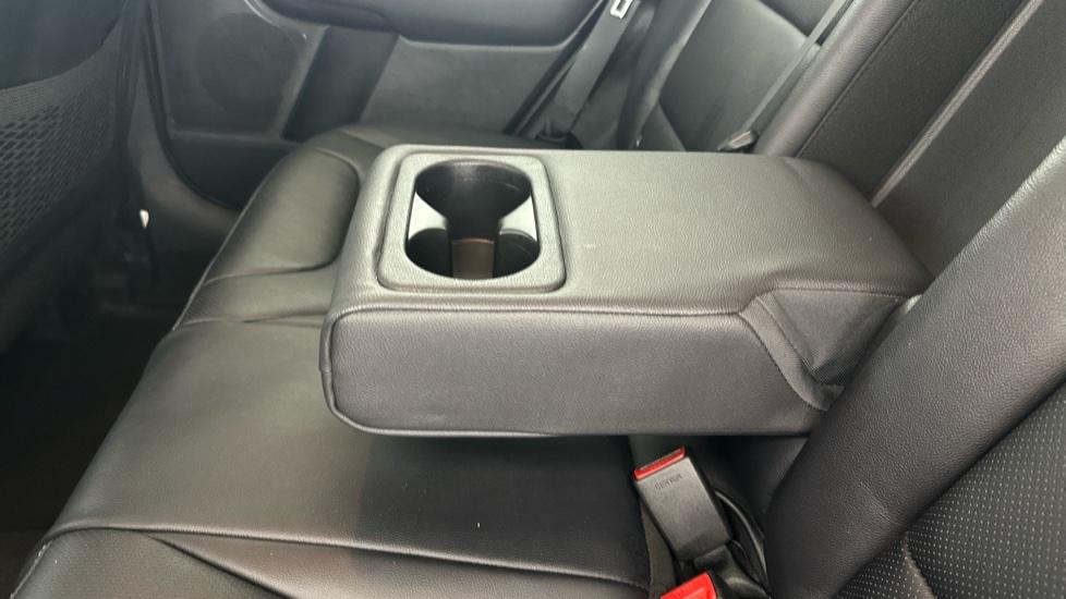 Rear Armrest/ Cup Holder