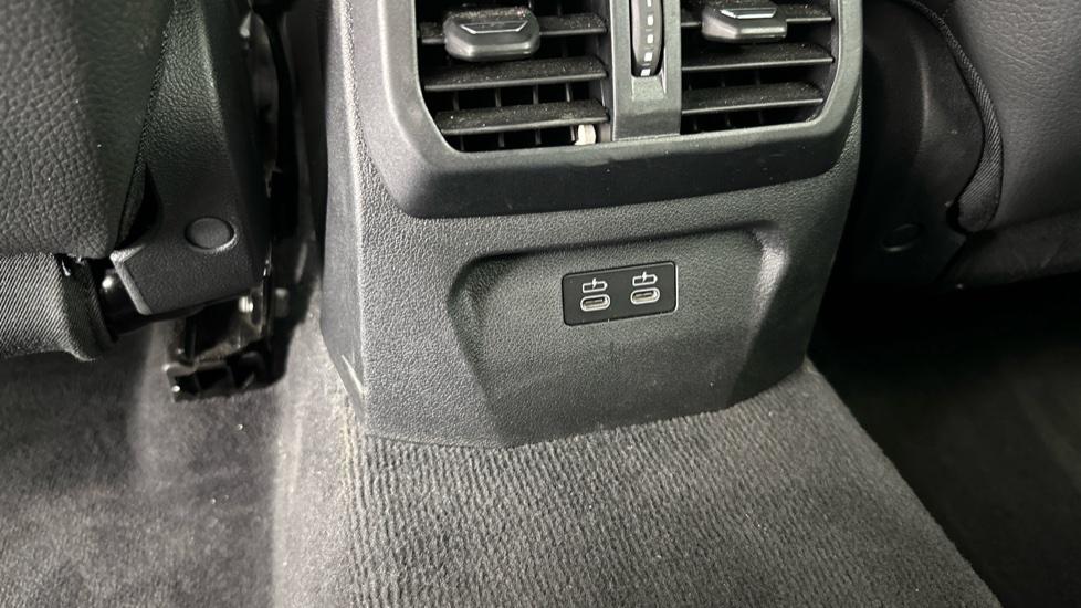 Rear USB Connection