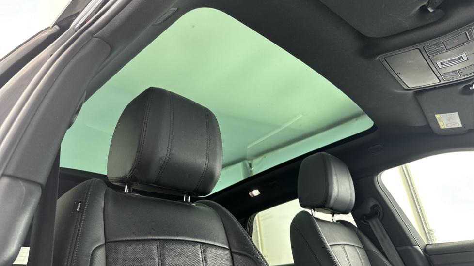 Panoramic Roof