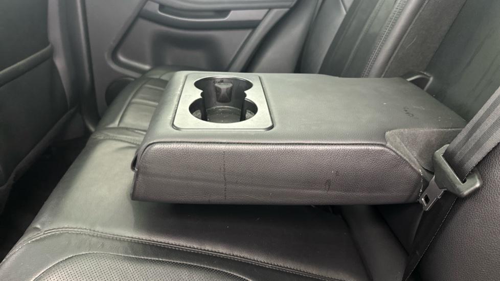 Rear Armrest/ Cup Holder