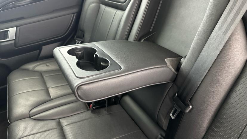 Rear Armrest/ Cup Holder