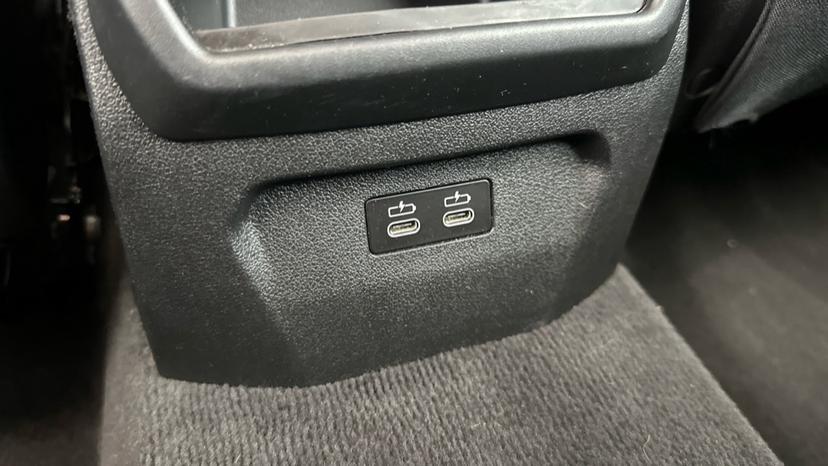 Rear USB Connection