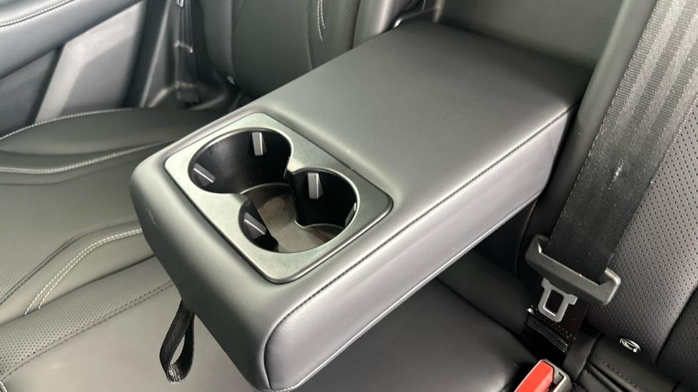 Rear Armrest/ Cup Holder