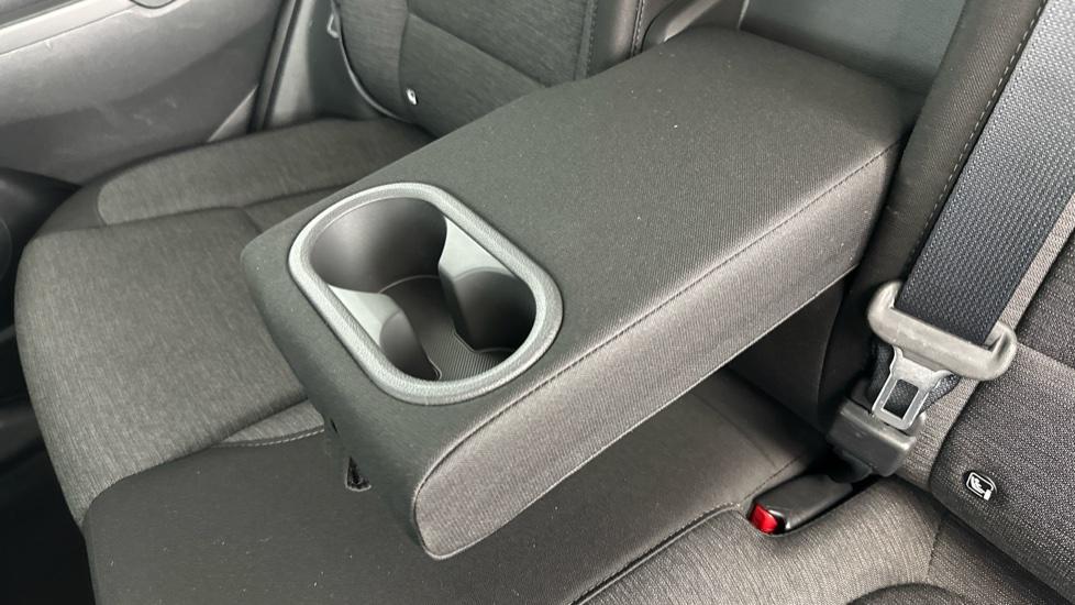 Rear Armrest/ Cup Holder