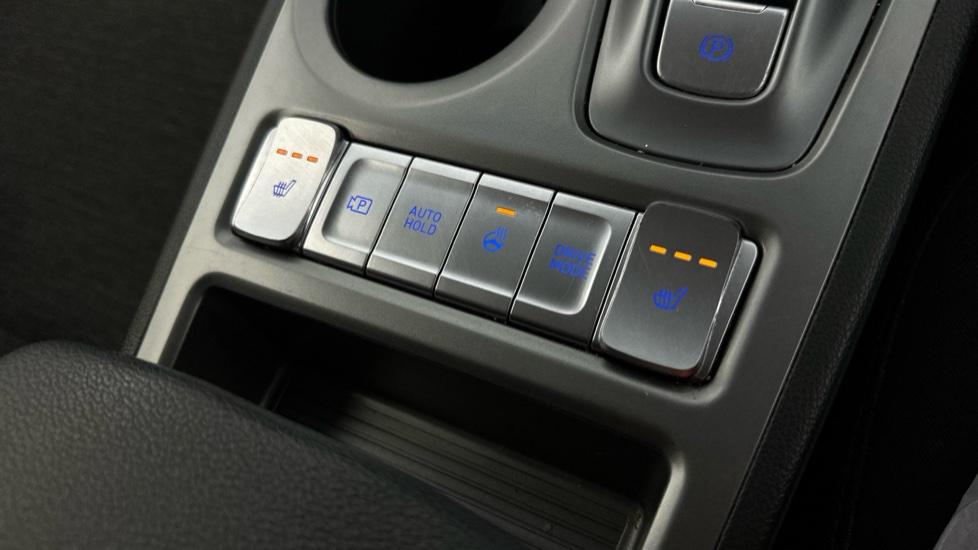 Heated Seats / Steering Wheel