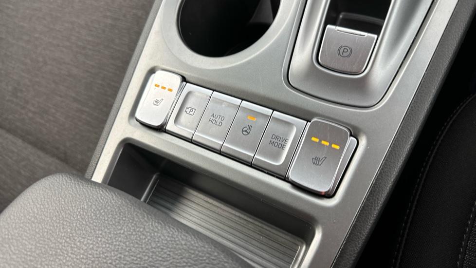 Heated Seats / Steering Wheel