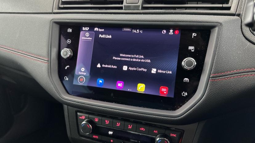 Apple Car Play & Android Auto