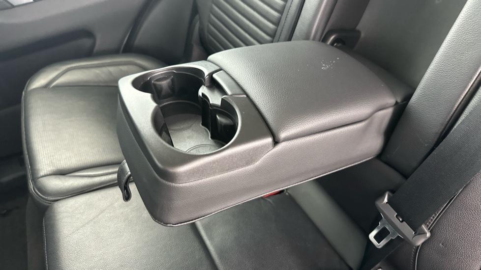 Rear Armrest/ Cup Holder