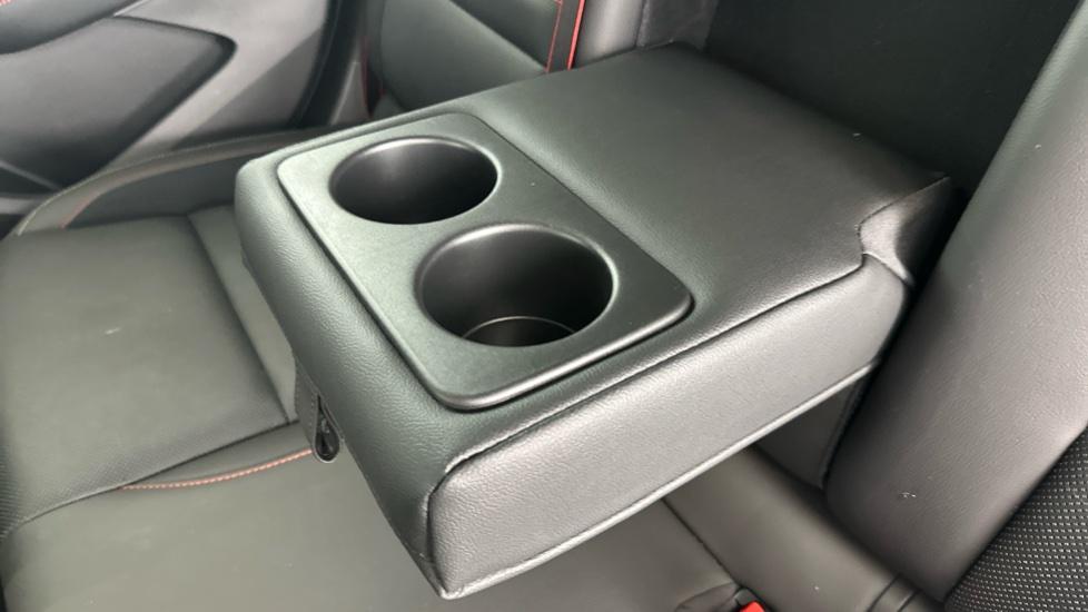 Rear Armrest/ Cup Holder