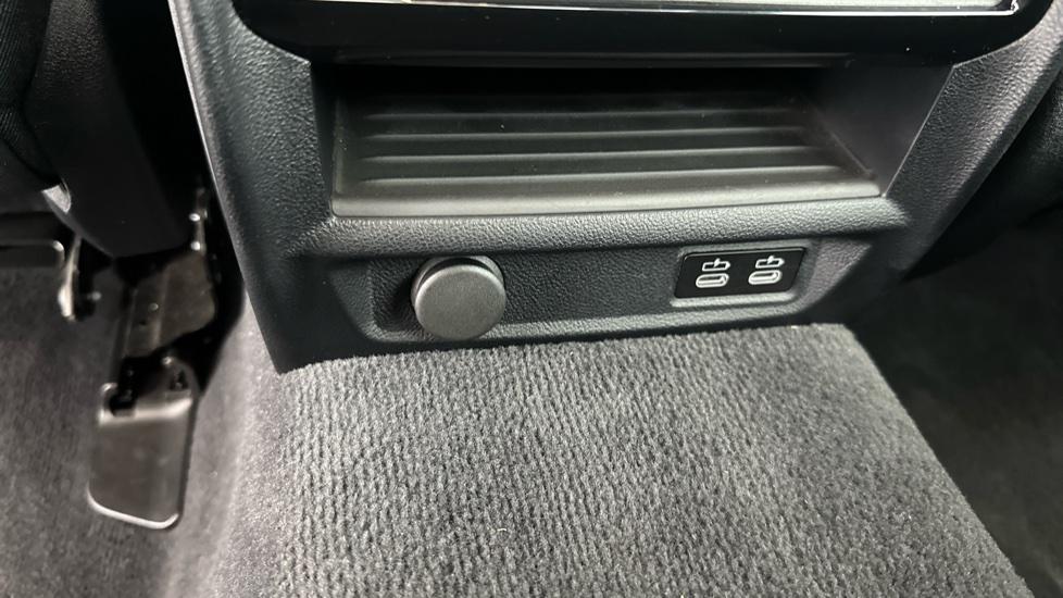 Rear USB Connection