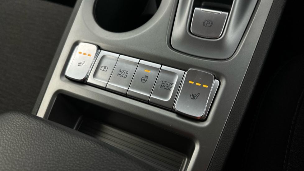 Heated Seats / Steering Wheel