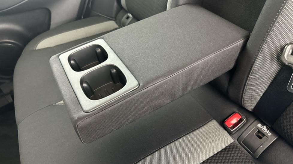 Rear Armrest/ Cup Holder