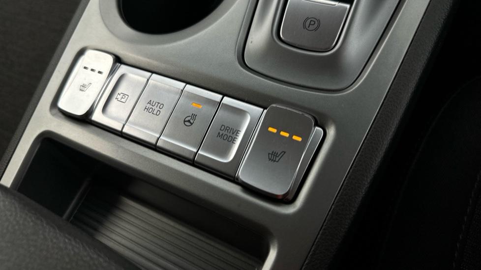 Heated Seats / Steering Wheel