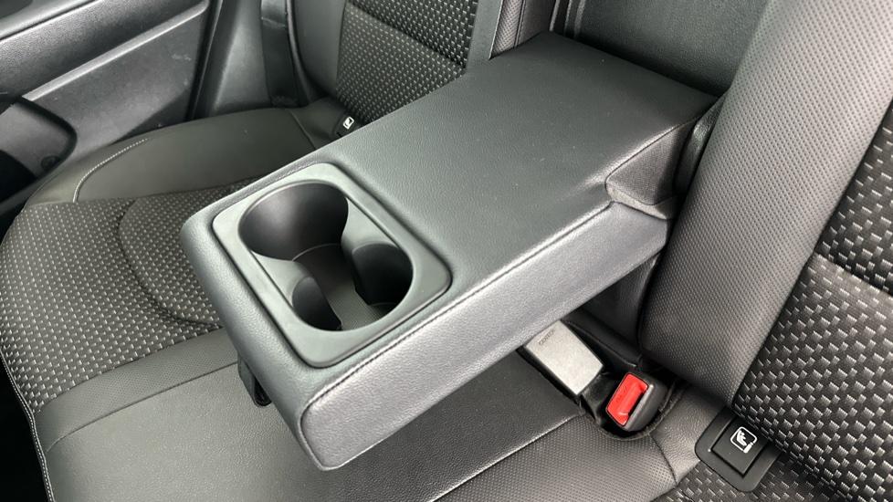 Rear Armrest/ Cup Holder