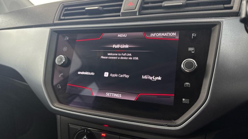 Apple Carplay / Android Auto