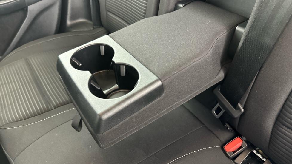 Rear Armrest/ Cup Holder