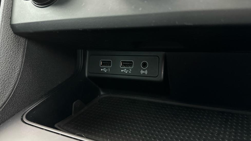 USB / AUX