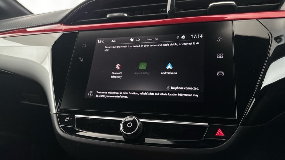 Bluetooth / Apple Carplay / Android Auto