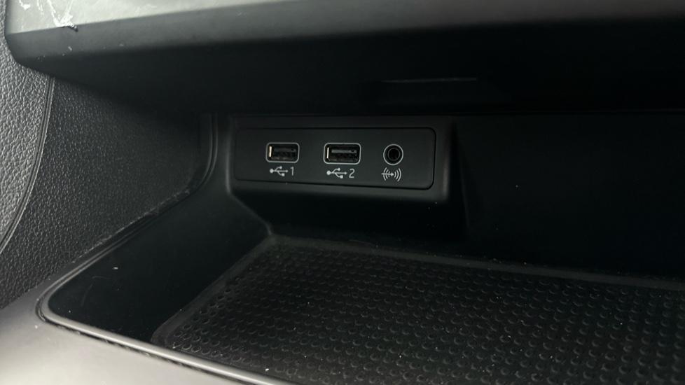 USB / AUX