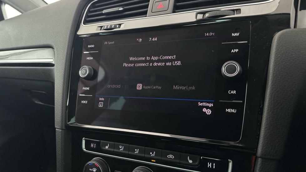 Apple Carplay / Android Auto