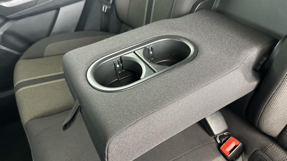 Rear Armrest/ Cup Holder