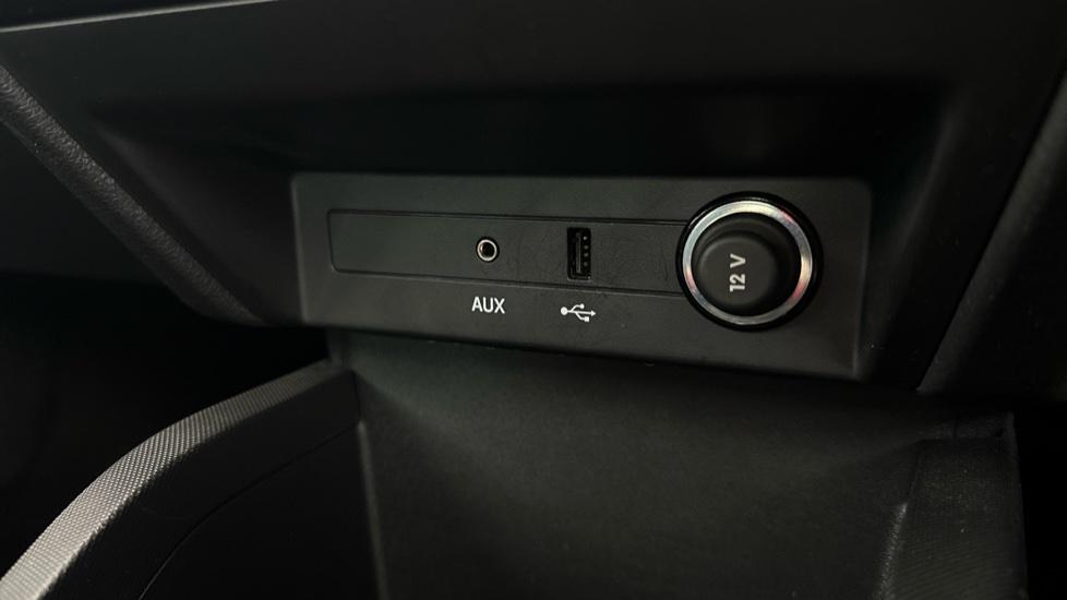 USB / AUX