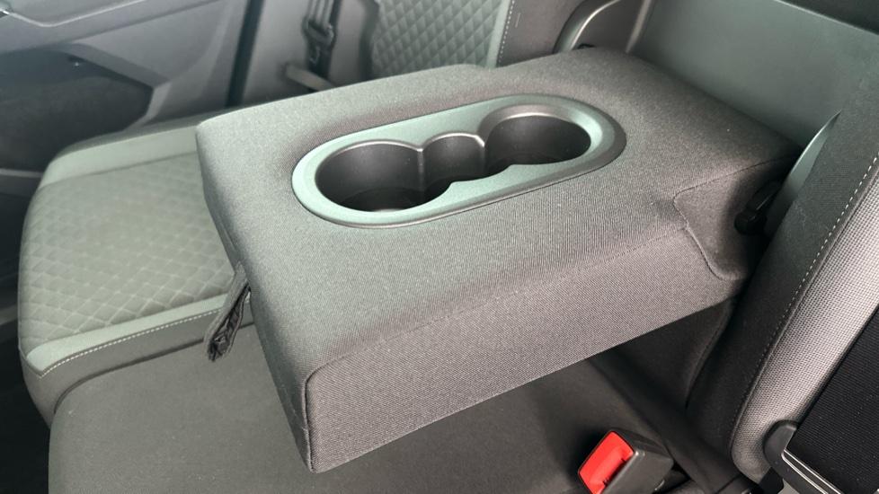 Rear Armrest/ Cup Holder