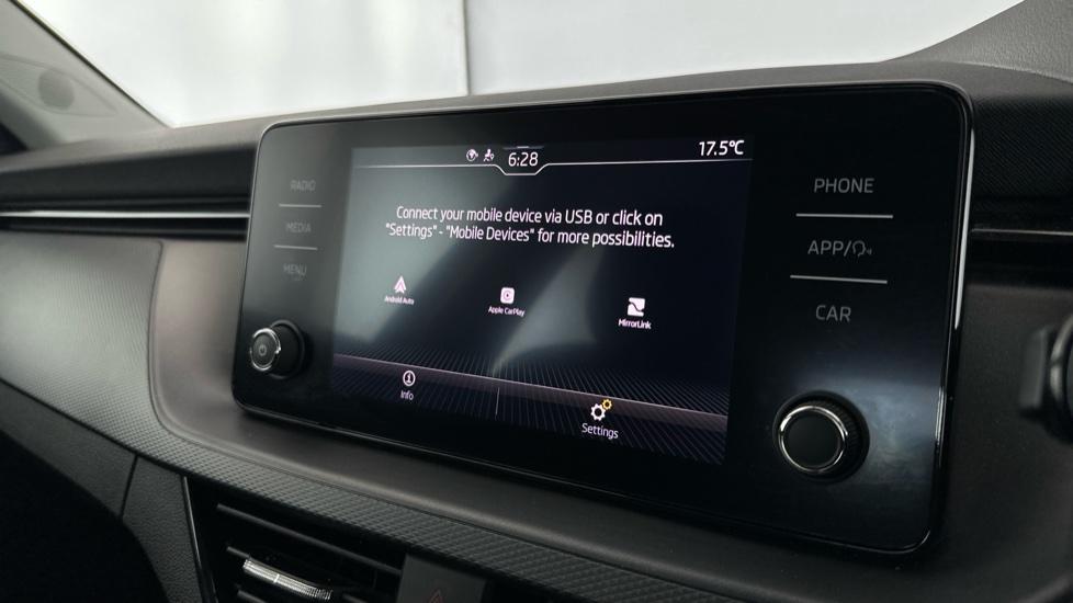 Apple Carplay / Android Auto