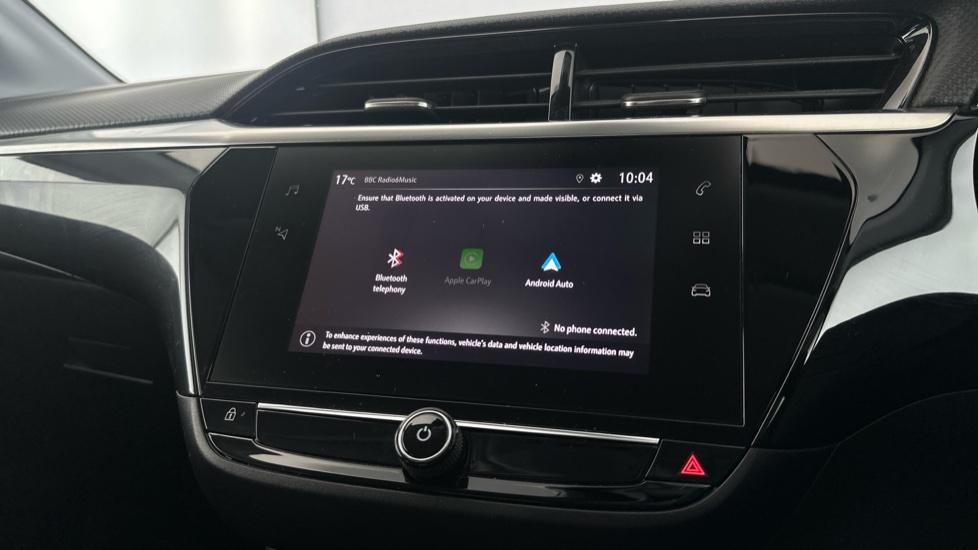 Bluetooth / Apple Carplay / Android Auto