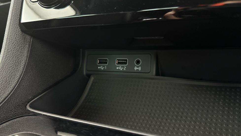 USB / AUX