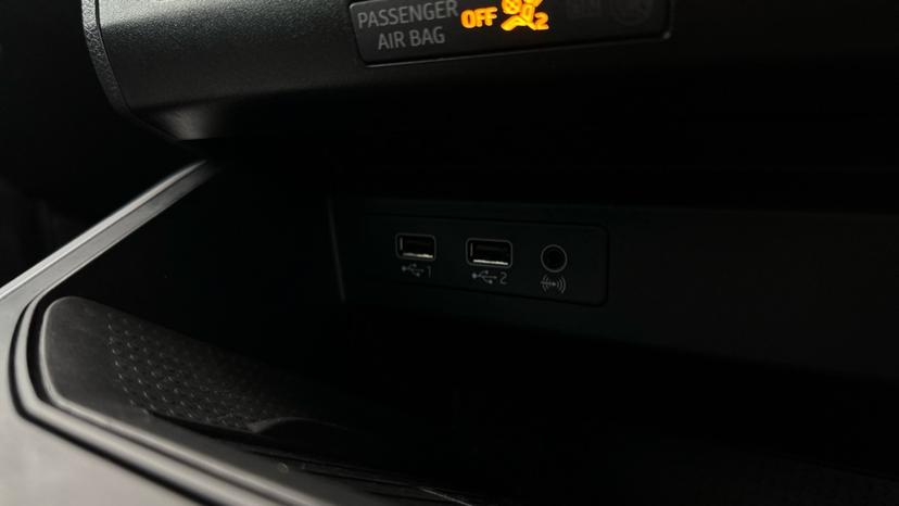 USB / AUX