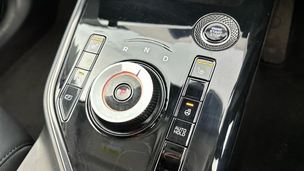 Heated Seats / Steering Wheel