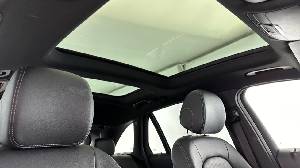 Panoramic Roof