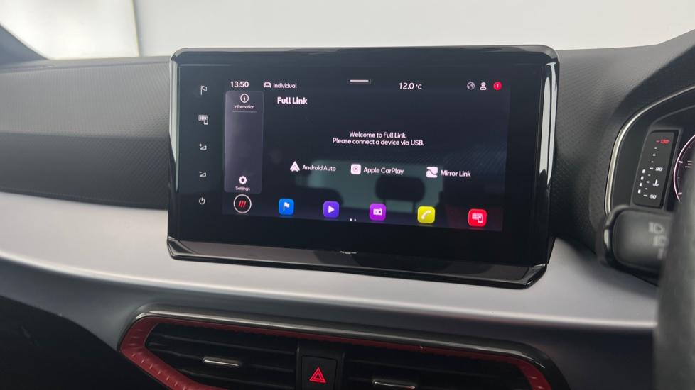 Apple Carplay and Android Auto