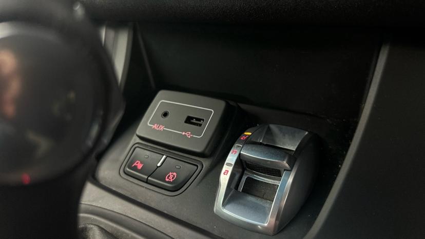 USB / AUX