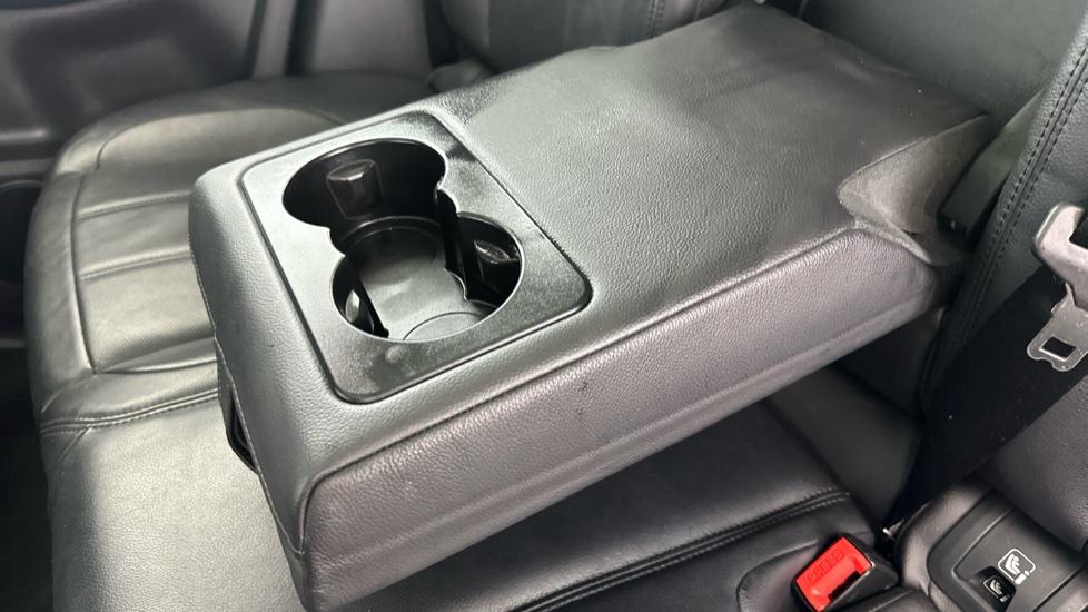 Rear Armrest/ Cup Holder