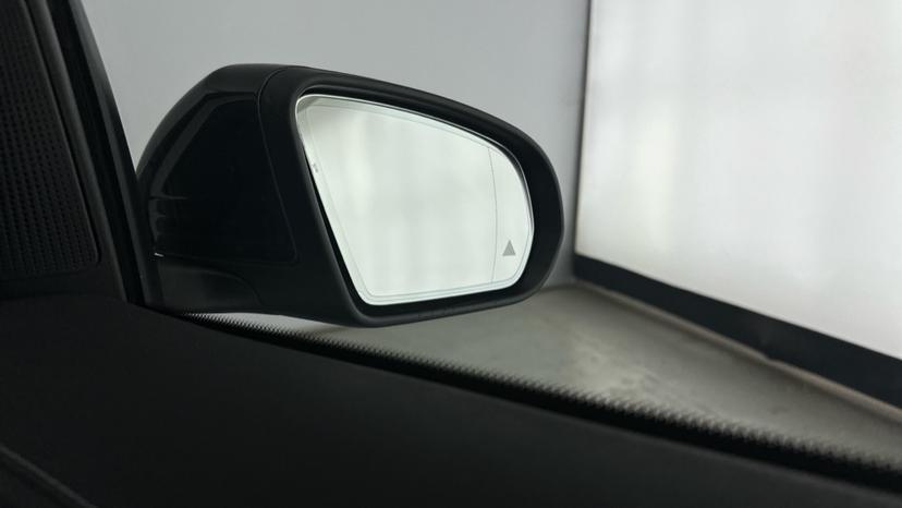 Blind Spot Monitoring System 