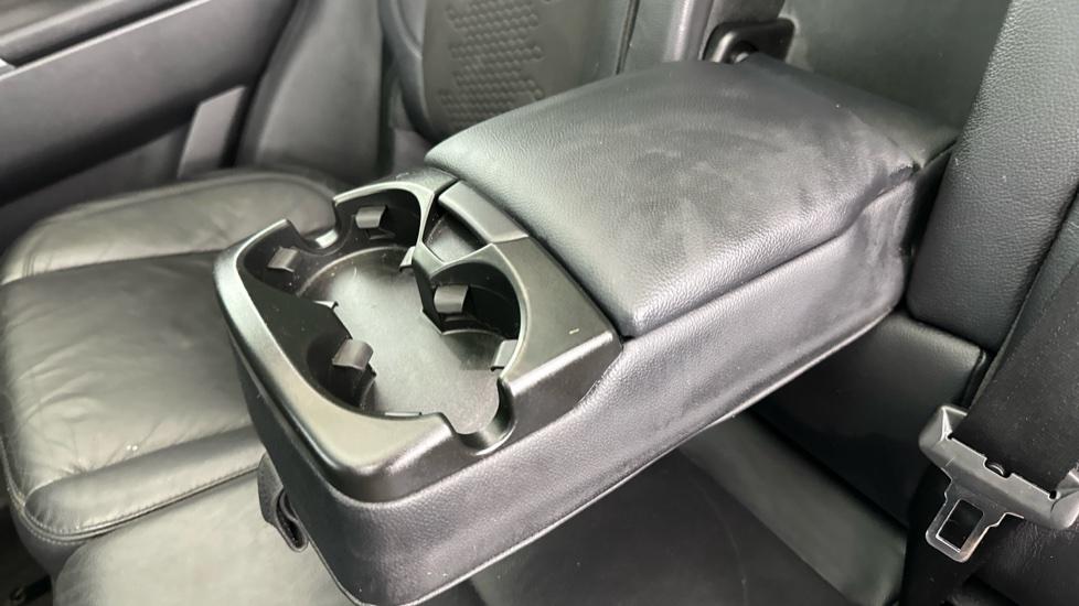 Rear Armrest/ Cup Holder