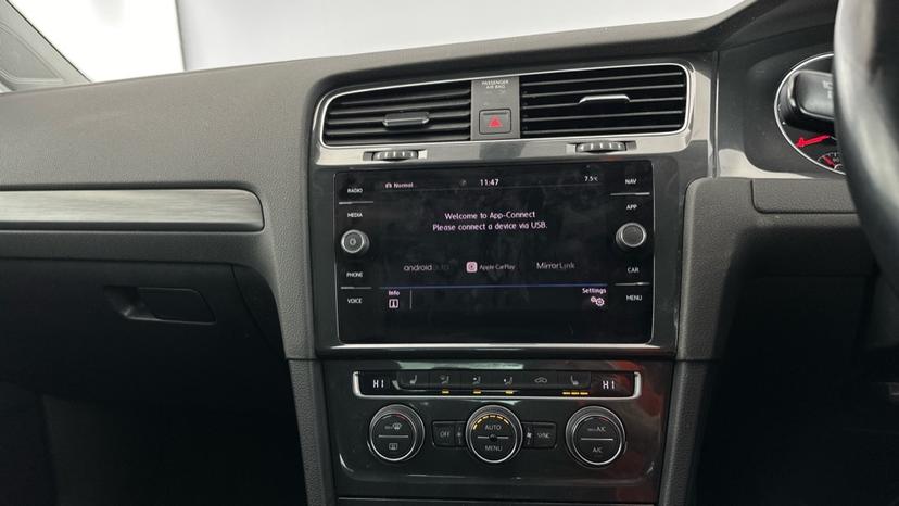 Apple Carplay / Android Auto