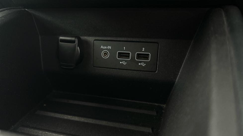 USB / AUX