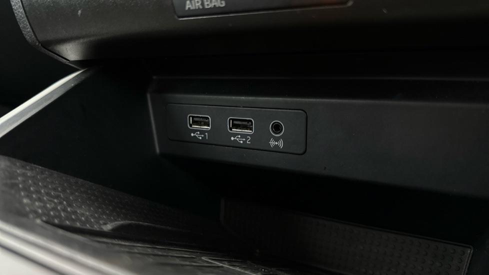 USB / AUX