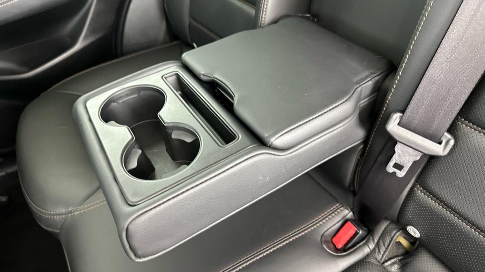 Rear Armrest/ Cup Holder