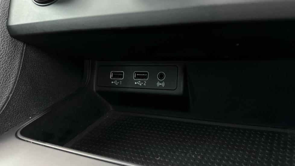 USB / AUX