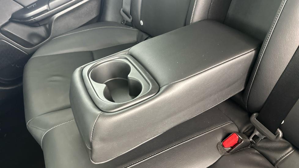 Rear Armrest/ Cup Holder