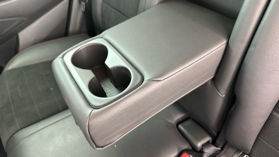 Rear Armrest/ Cup Holder